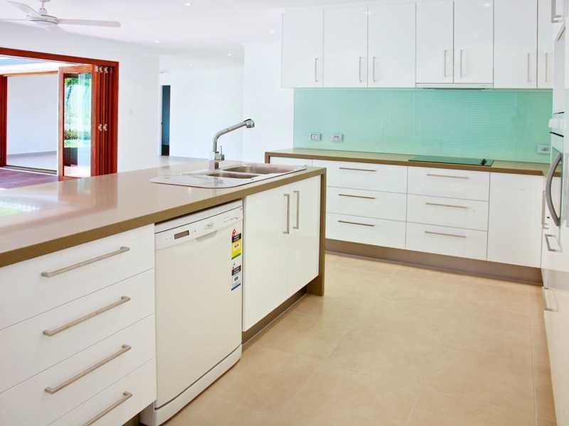 11 Driftwood Drive, Castaways Beach QLD 4567