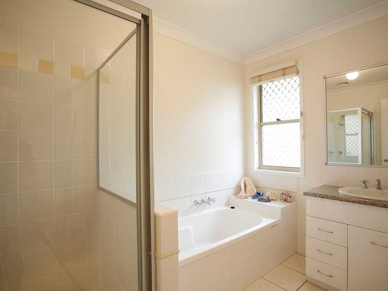 2 Copper Crescent, Griffin QLD 4503