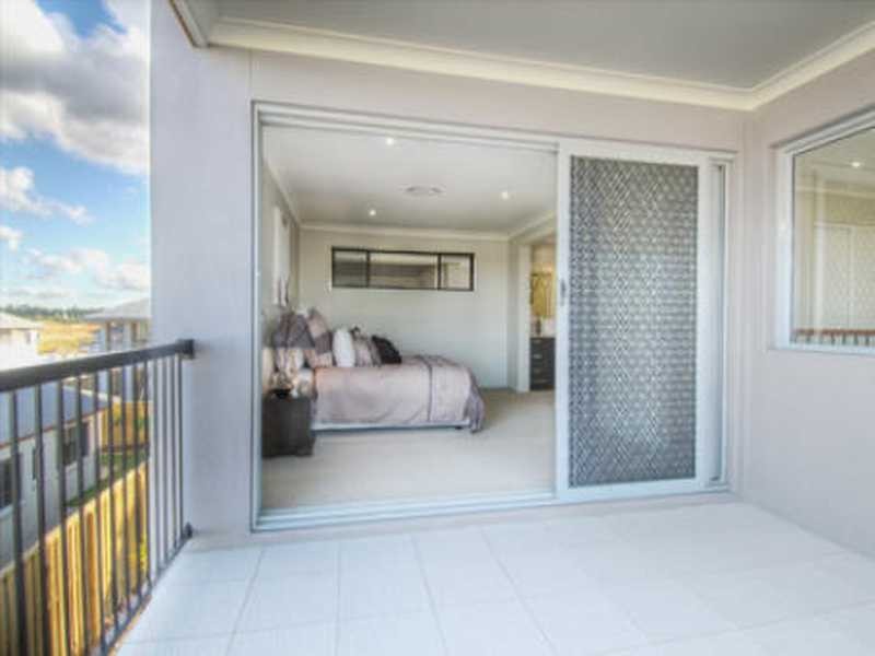 North Lakes QLD 4509