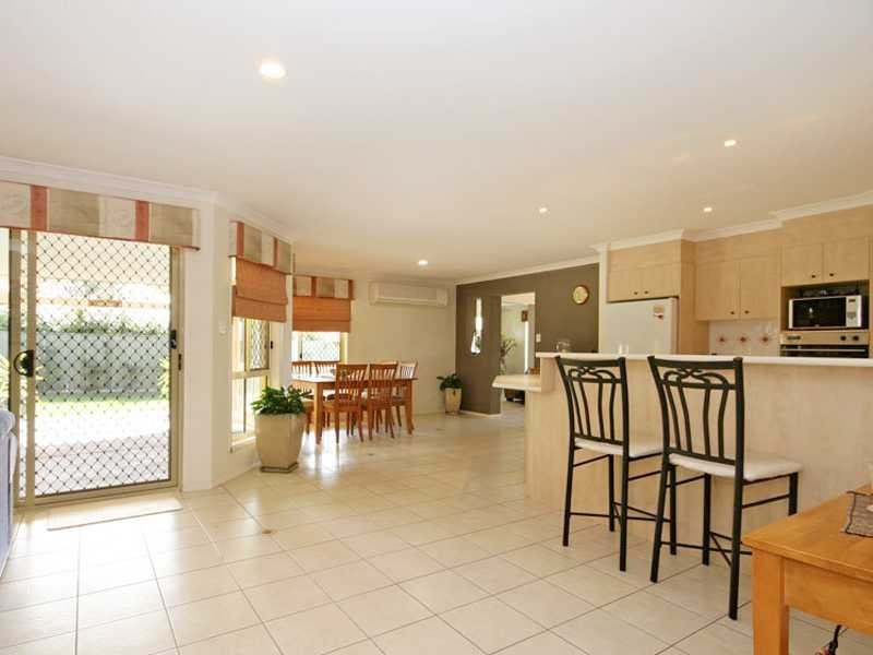 4 Paluma Court, North Lakes QLD 4509