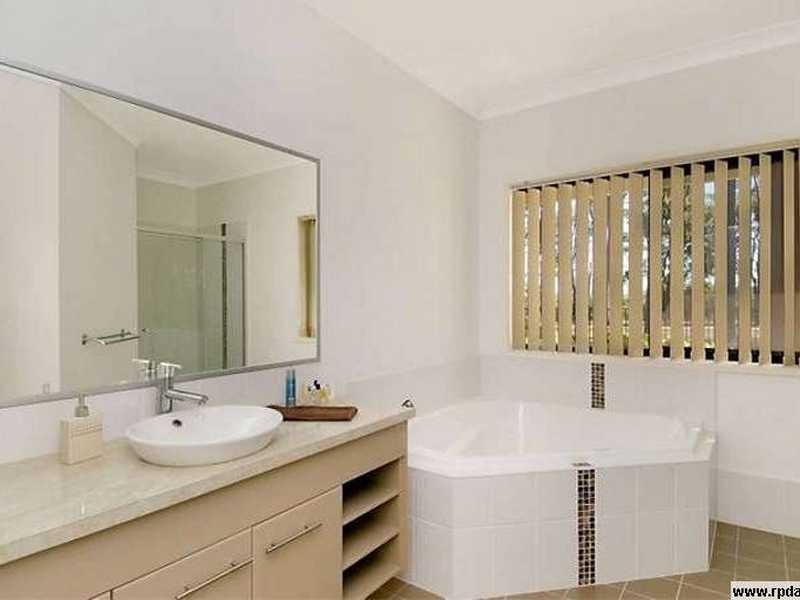 11 Lachlan Street, Murrumba Downs QLD 4503