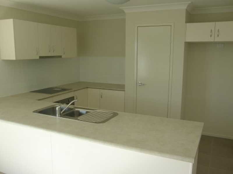 18 Williams Crescent, North Lakes QLD 4509