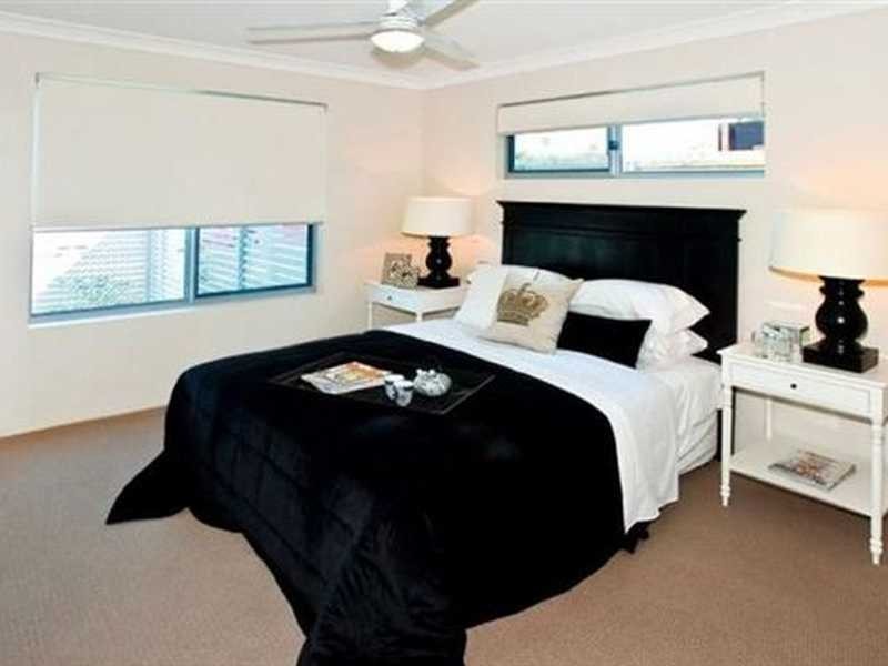 Unit 11/8-10 Georgina Street, Woody Point QLD 4019