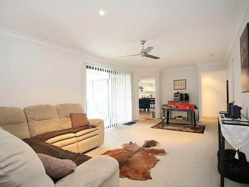 2 Tylah Street, Kallangur QLD 4503