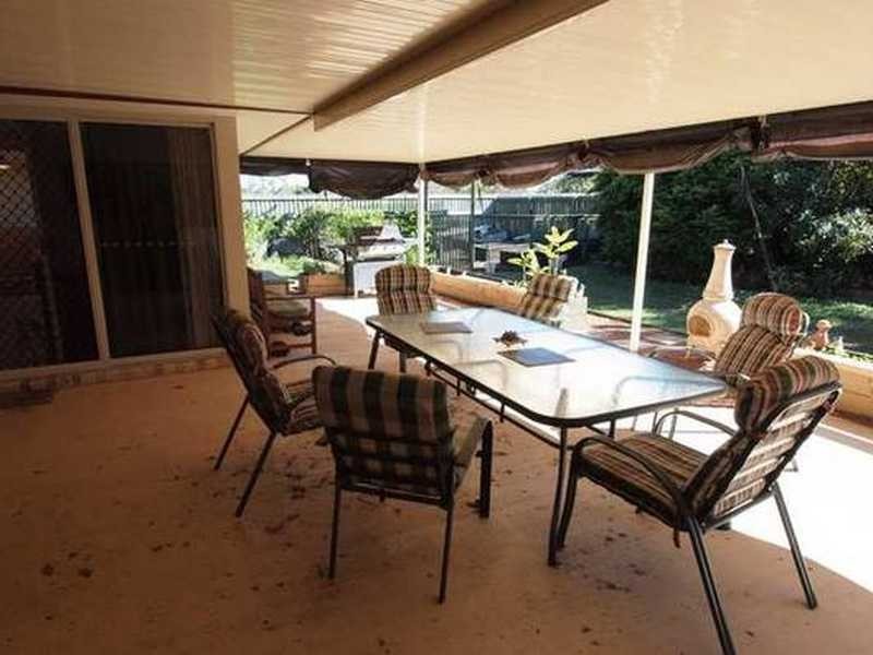 5 ABERNANT CT, Dakabin QLD 4503