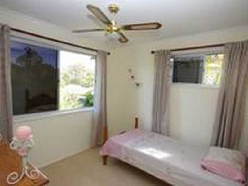 71 Old Gympie Rd, Kallangur QLD 4503