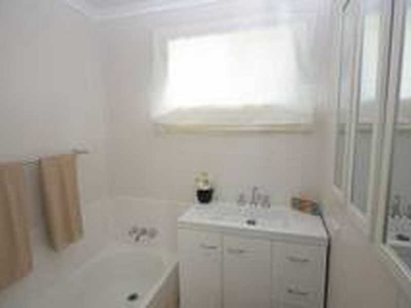 71 Old Gympie Rd, Kallangur QLD 4503