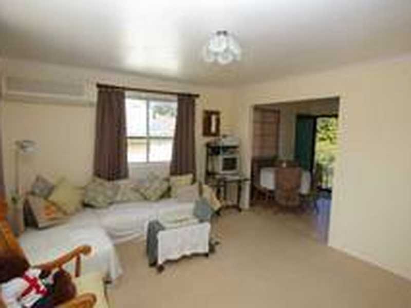 71 Old Gympie Rd, Kallangur QLD 4503