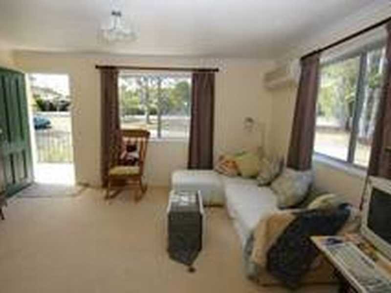 71 Old Gympie Rd, Kallangur QLD 4503