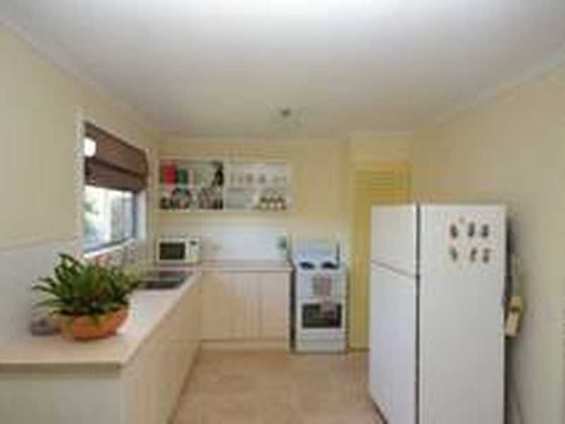 71 Old Gympie Rd, Kallangur QLD 4503