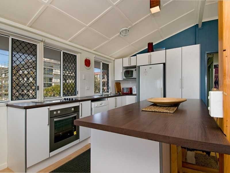 18 RICKMAN PDE, Woorim QLD 4507
