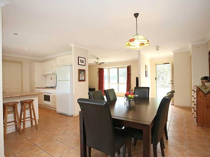 19 Chilton Crescent, North Lakes QLD 4509