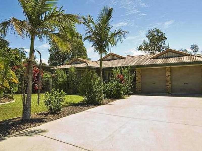 15 COCOS DR, Ningi QLD 4511