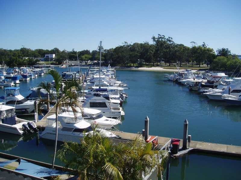 Unit 4/24 SPINNAKER DR, Sandstone Point QLD 4511