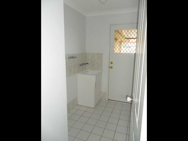 18 Whitfield Crescent, North Lakes QLD 4509