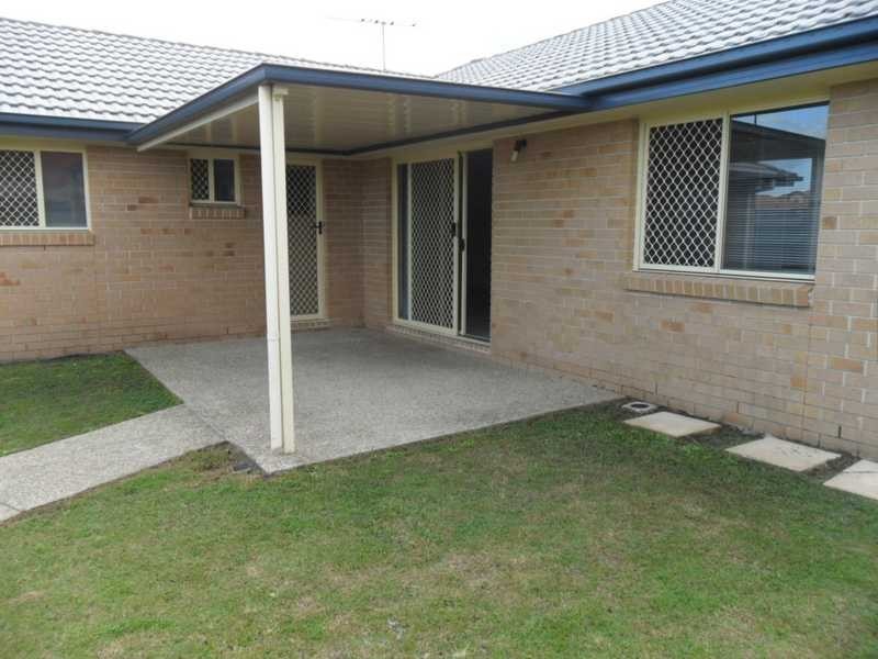 18 Whitfield Crescent, North Lakes QLD 4509