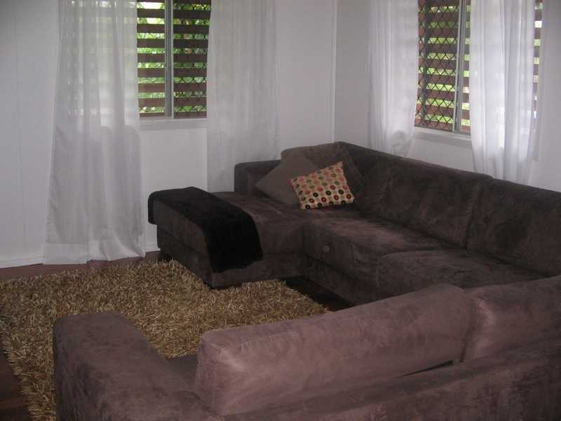 188 School Rd, Kallangur QLD 4503