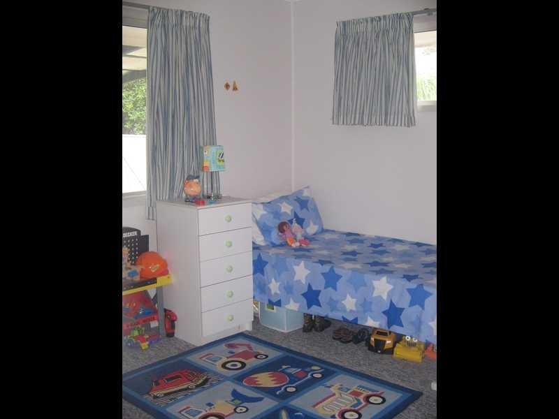 188 School Rd, Kallangur QLD 4503