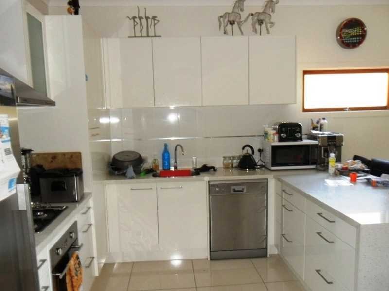 24 Raceview Avenue, Hendra QLD 4011