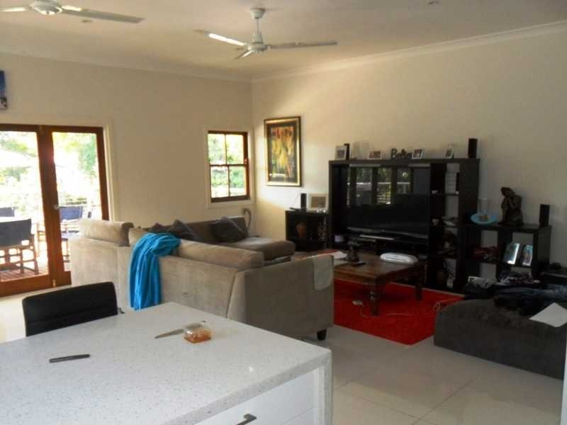 24 Raceview Avenue, Hendra QLD 4011