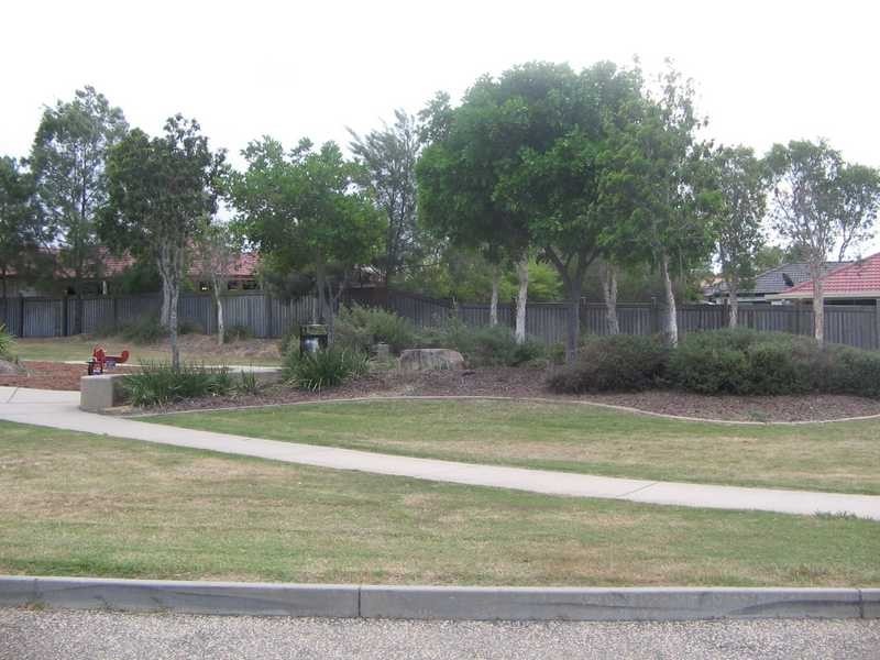 6 Heathcote Avenue, North Lakes QLD 4509