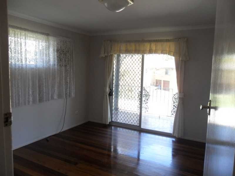 14 Lintone Street, Kallangur QLD 4503