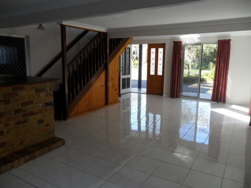 14 Lintone Street, Kallangur QLD 4503