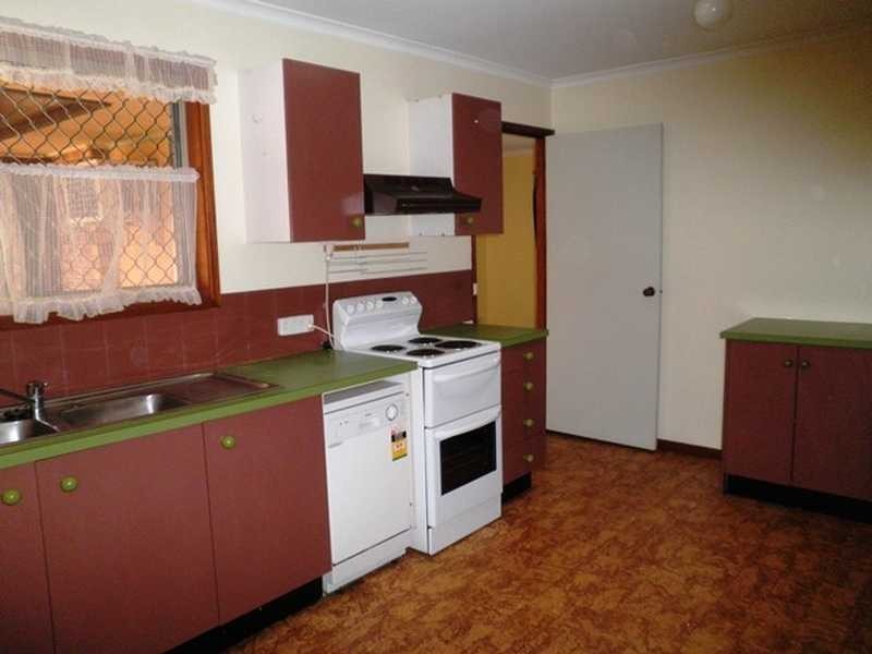 1 Cheltenham Street, Strathpine QLD 4500