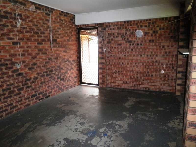 1 Cheltenham Street, Strathpine QLD 4500