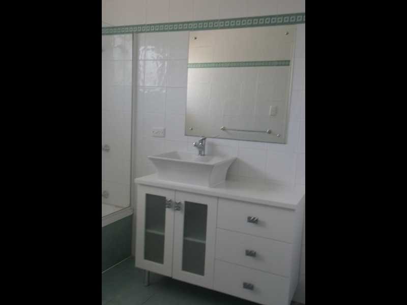 15 Lawnhill Avenue, Deception Bay QLD 4508