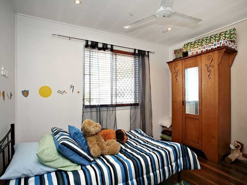 1236 Anzac Avenue, Kallangur QLD 4503