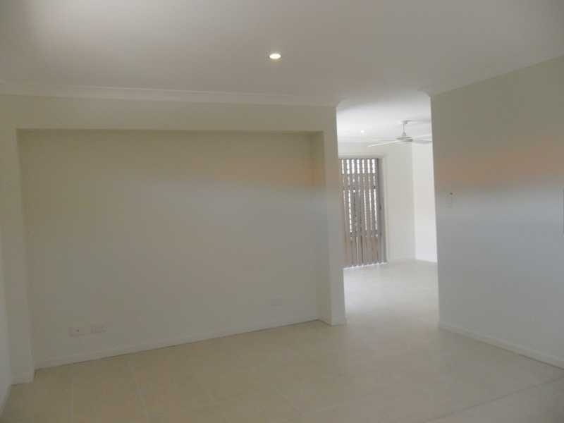 13 Kingfisher Crescent, Dakabin QLD 4503