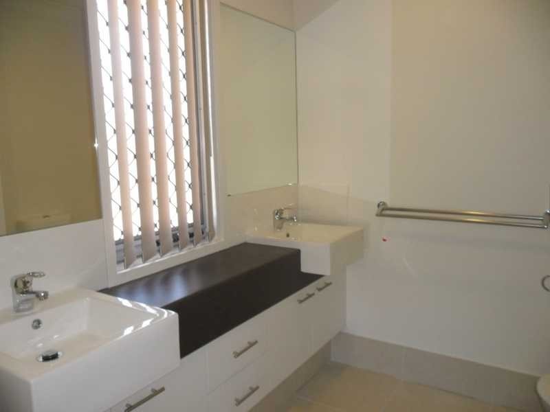 13 Kingfisher Crescent, Dakabin QLD 4503