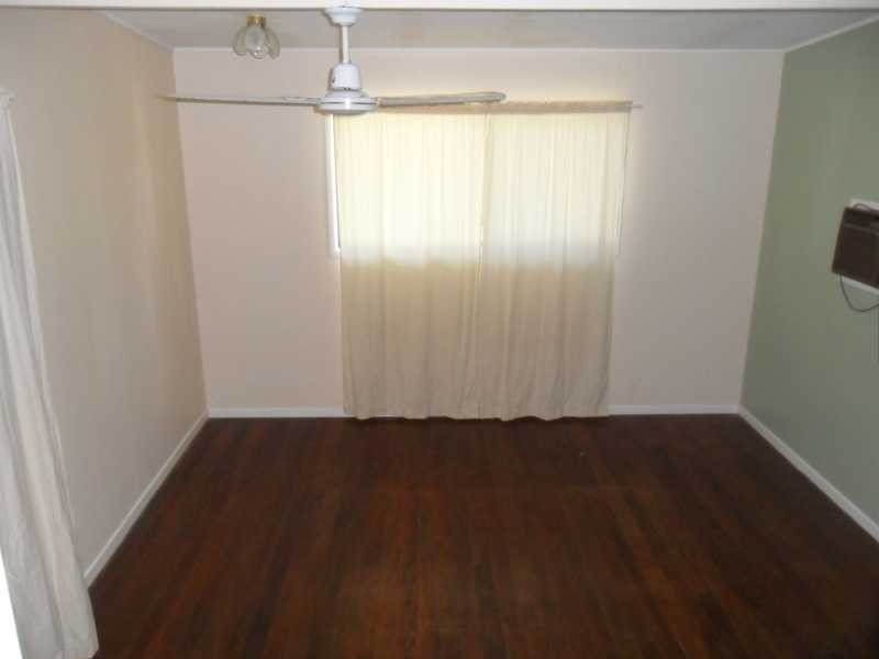 18 The Crescent, Kallangur QLD 4503