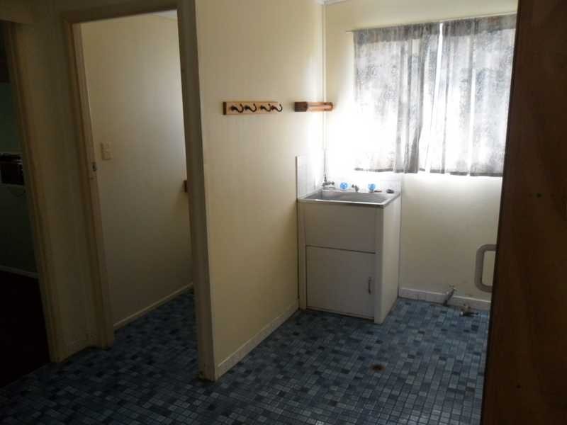 18 The Crescent, Kallangur QLD 4503