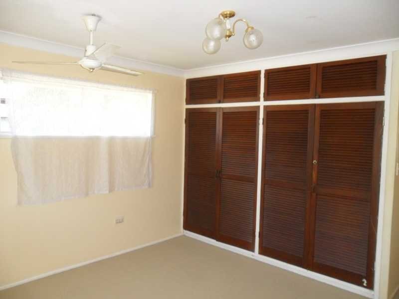 33 Andrew Street, Kallangur QLD 4503