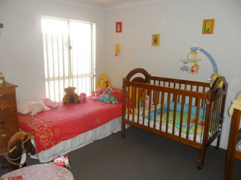 24 Lilly Crescent, Kallangur QLD 4503