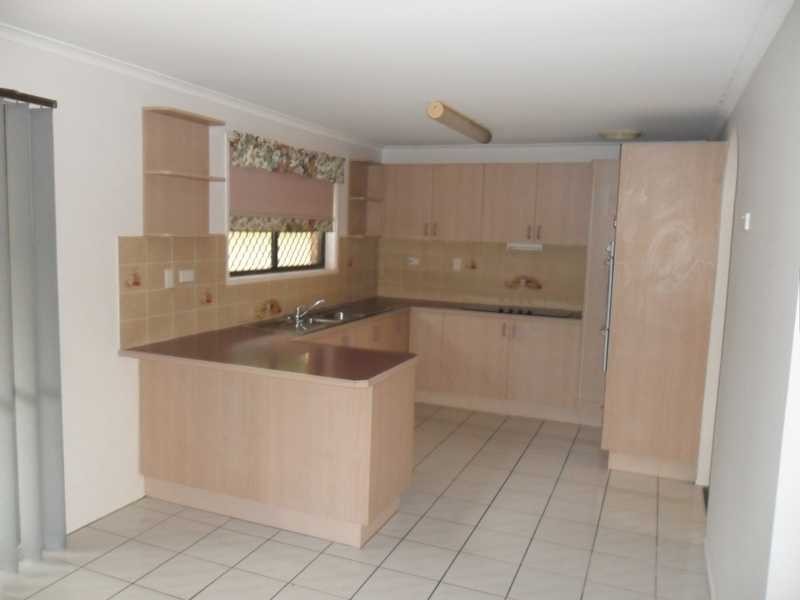 4 Shaw Court, Kallangur QLD 4503