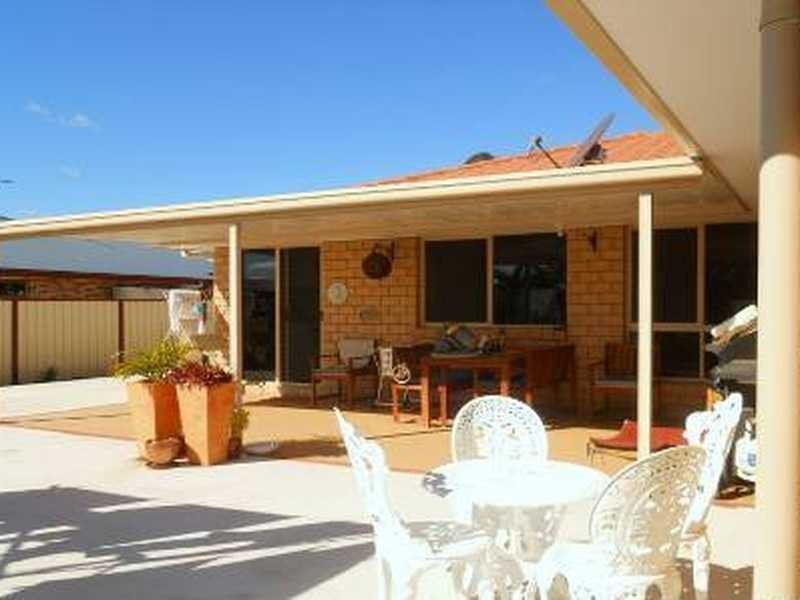 64 Mariner Boulevard, Deception Bay QLD 4508