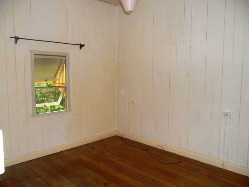 1062 Anzac Avenue, Petrie QLD 4502