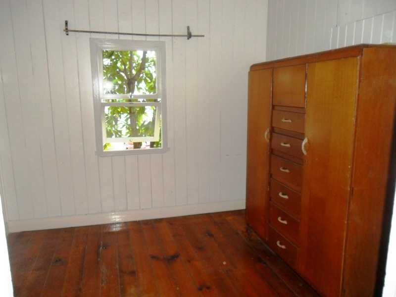 1062 Anzac Avenue, Petrie QLD 4502