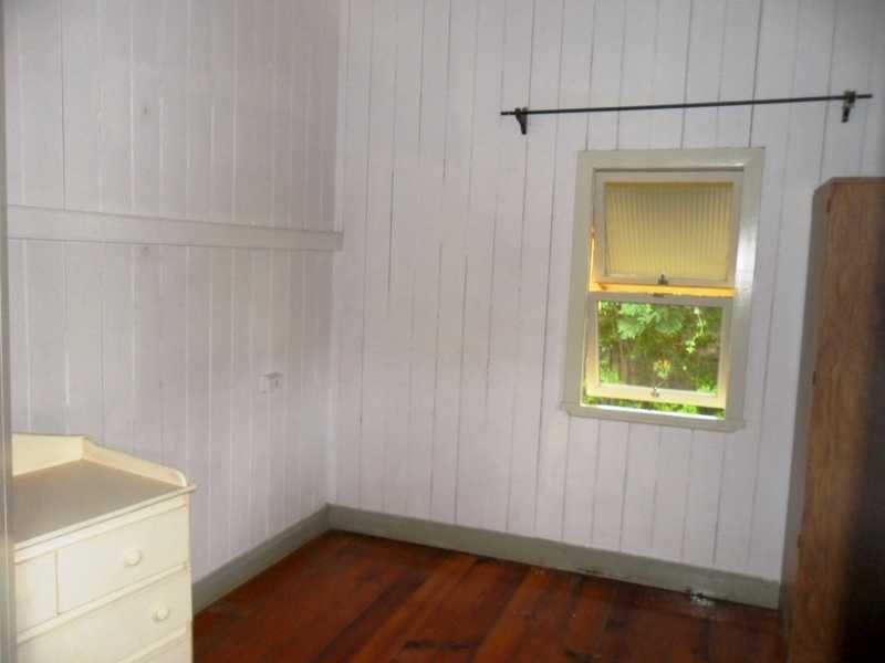 1062 Anzac Avenue, Petrie QLD 4502