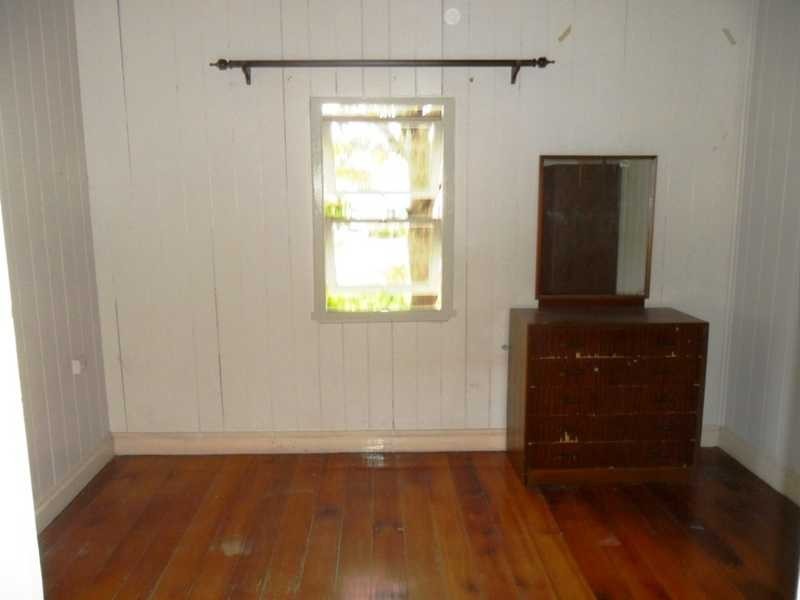 1062 Anzac Avenue, Petrie QLD 4502