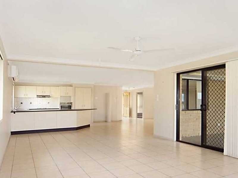 9 Outlook Place, Narangba QLD 4504