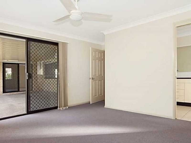 9 Outlook Place, Narangba QLD 4504