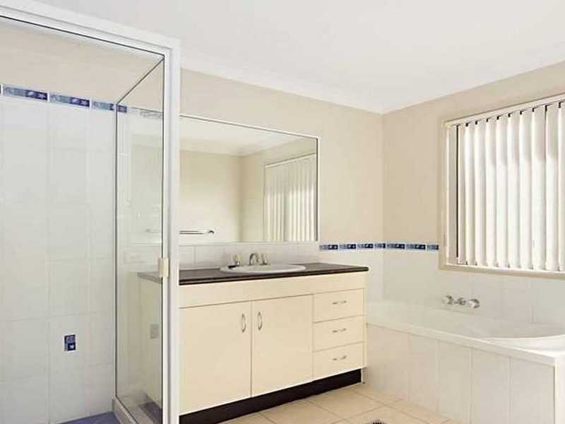 9 Outlook Place, Narangba QLD 4504