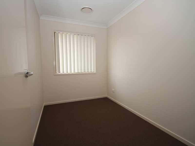 34 Caspian Parade, Warner QLD 4500