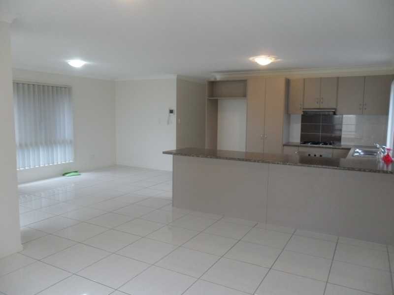 25 Diane Parade, Kallangur QLD 4503