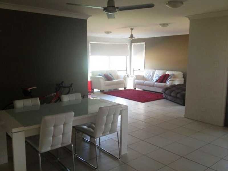 124 Carpenter Way, Sandstone Point QLD 4511