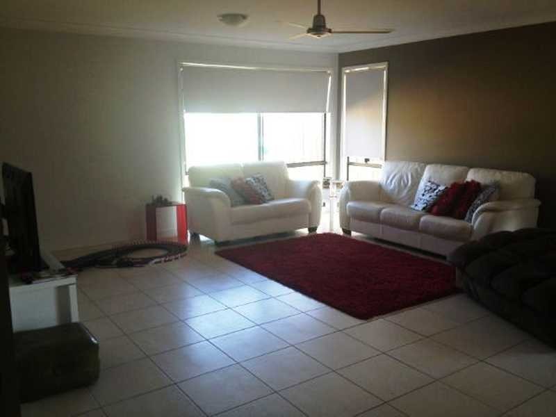 124 Carpenter Way, Sandstone Point QLD 4511